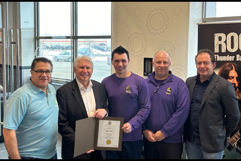 https://www.vmcdn.ca/f/files/tbnewswatch/images/local-news/2024/january/planet-fitness-opening/planet-fitness-opening.JPG;w=960;h=640;bgcolor=000000