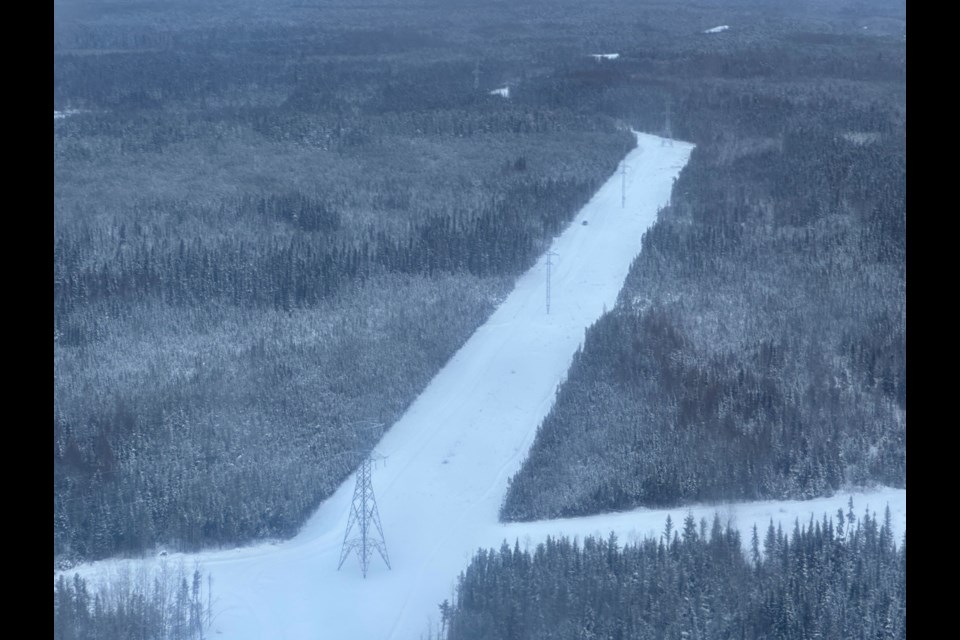 The 190 km transmission line connects to four substations originating from Red Lake.