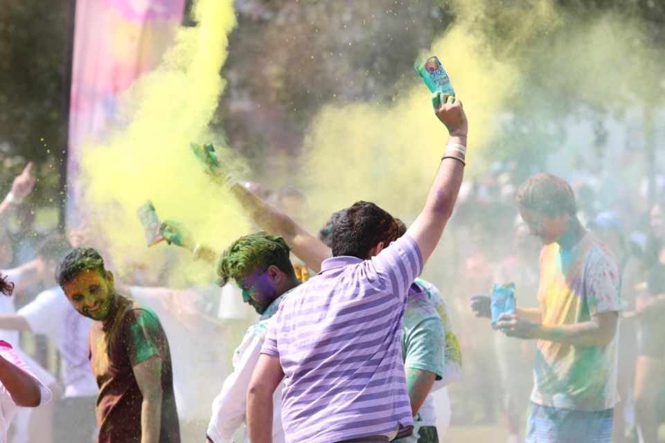 festival-of-colours-23