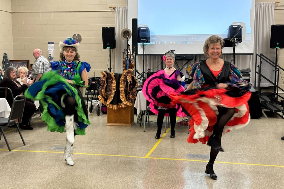 cancan-reunion-1