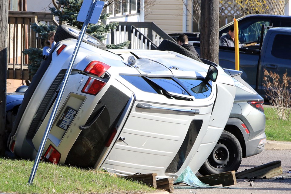 van-norman-hill-street-crash-2