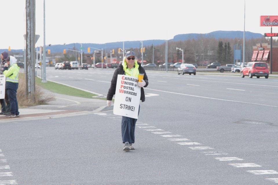 canada-post-strike-nov-20-2024