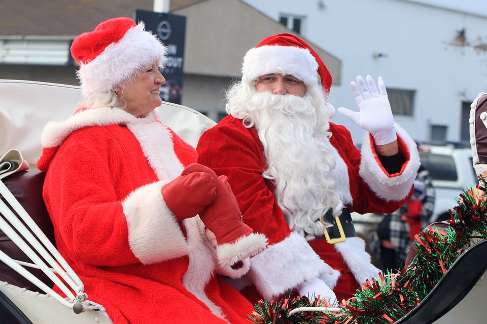 Santa and Mrs. Claus were the highlight of the annual Santa Claus Parade on Saturday, Nov. 16, 2024 in Thunder Bay. (Leith Dunick, tbnewswatch.com)