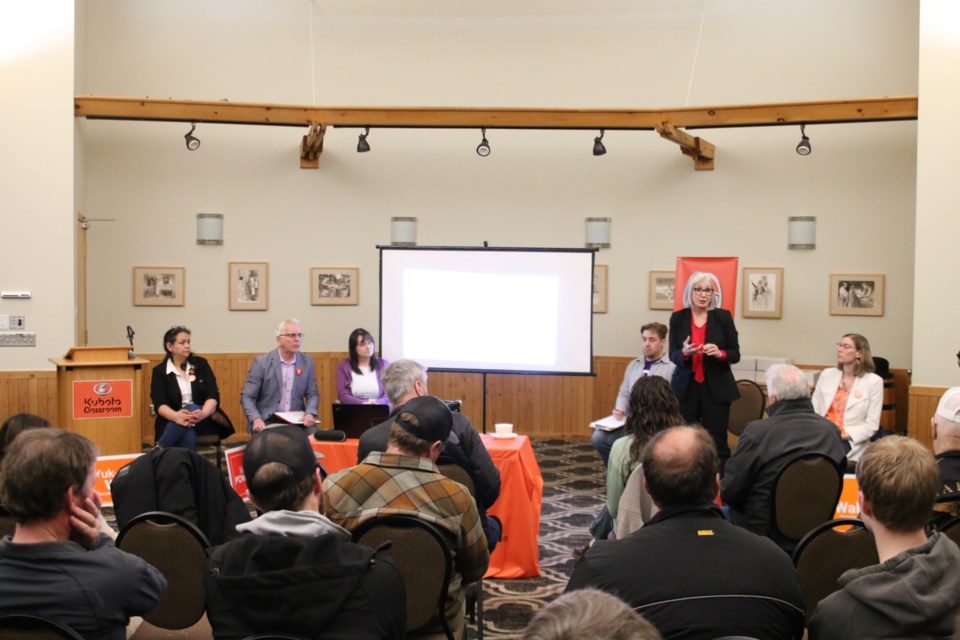 A farmer’s forum is packed full on at the 2025 Spring Farm Conference at Fort William Historical Park on April 10.