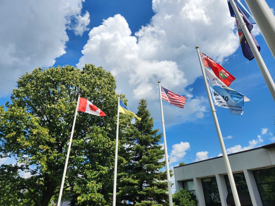 fort-frances-flags-canada-united-states