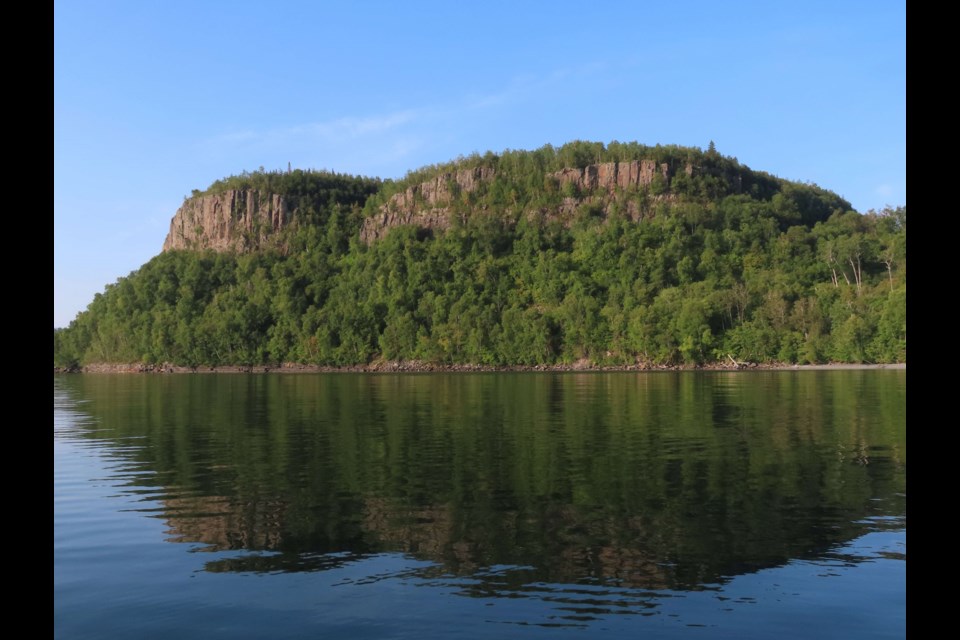 The Mink Bay Nature Reserve is located 24 kilometres (53 kilometres driving distance) south of Thunder Bay in the Municipality of Neebing (TBFN)