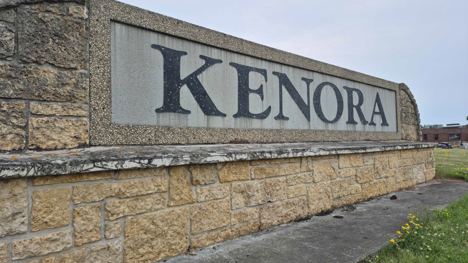 kenora-sign-summer-1