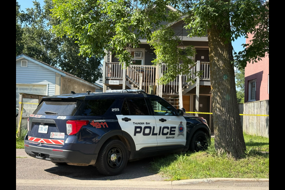 Thunder Bay Police investigate a homicide on Pearl Street on Saturday, July 19, 2025. (Penny Robinson, tbnewswatch.com)