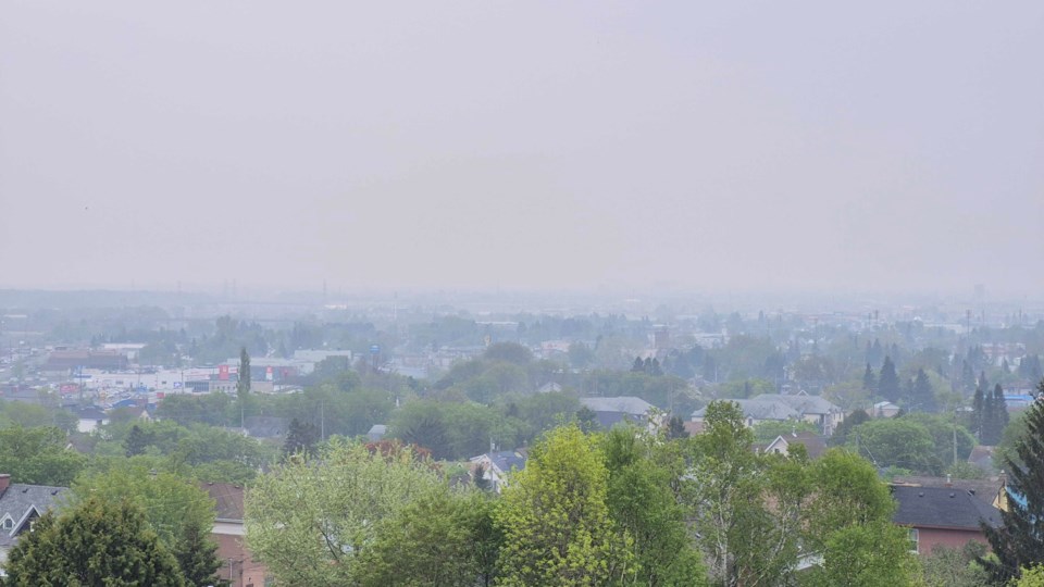 thunder-bay-forest-fire-smoke-1