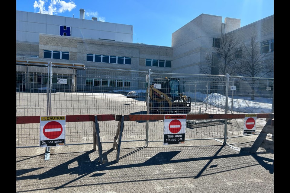 Construction for the cardiovascular surgery program has reduced availability for several areas at the front of the Thunder Bay Regional Health Sciences Centre (TBRHSC) starting March 31.