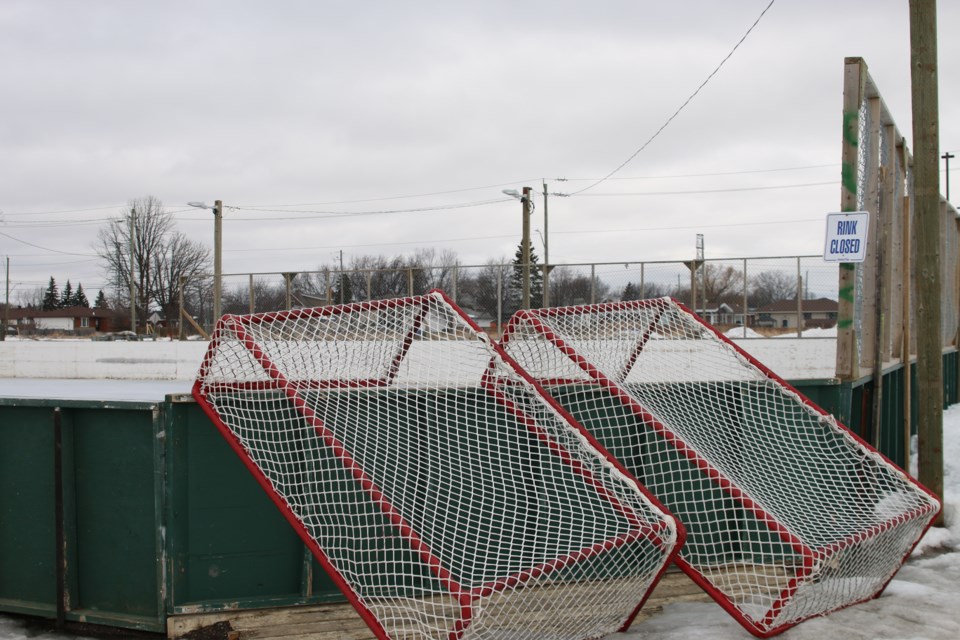 outdoor-skating-rinks-2