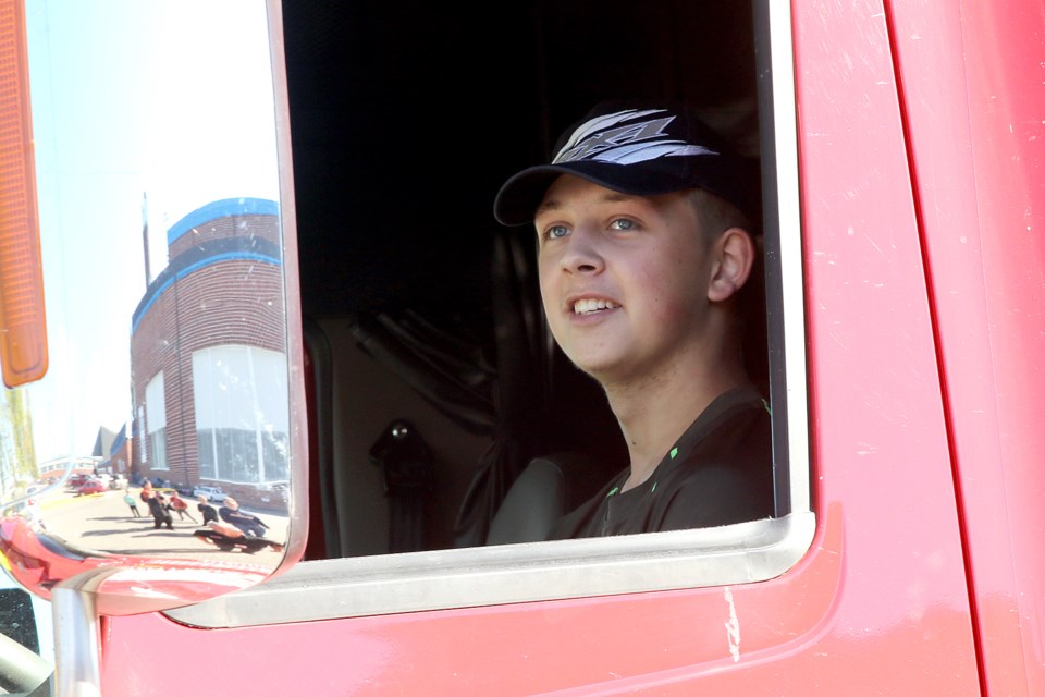 A Westgate Collegiate and Vocational Institute student learns first-hand the limited view most transport drivers have on the road (Leith Dunick, tbnewswatch.com). 