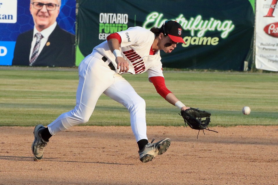 Border Cats shortstop Manny Alberto makes a play on Friday, May 30, 2025. (Leith Dunick, tbnewswatch.com)
