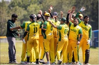 the Thunder Bay Kombans celebrating after the finals against the Sault Ste. Marie Cricket Club