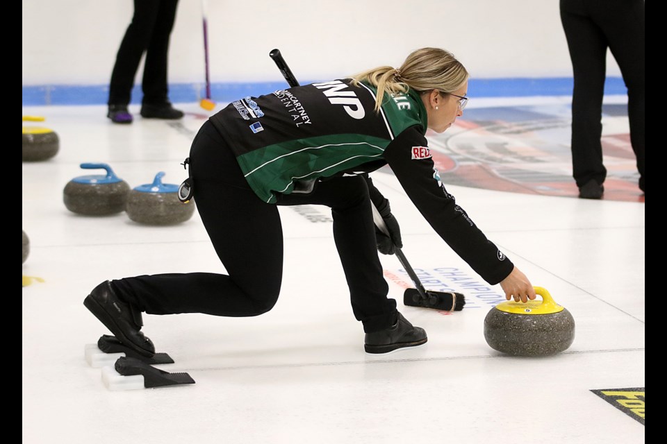 Krista McCarville takes a shot on Wednesday, Oct. 6, 2021 during Tbaytel Major League of Curling play at the Kakabeka Curling Club. (Leith Dunick, tbnewswatch.com)
