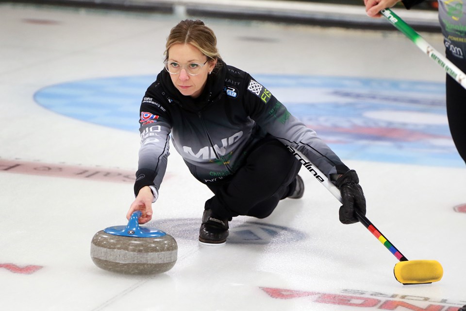 Krista McCarville releases her shot on Wednesday, Dec. 7, 2022 during Week 9 Tbaytel Major League of Curling play at the Port Arthur Curling Club. (Leith Dunick, tbnewswatch.com)