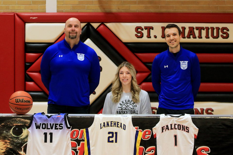 cliff-read-kelsie-ellacott-hugo-boisvert