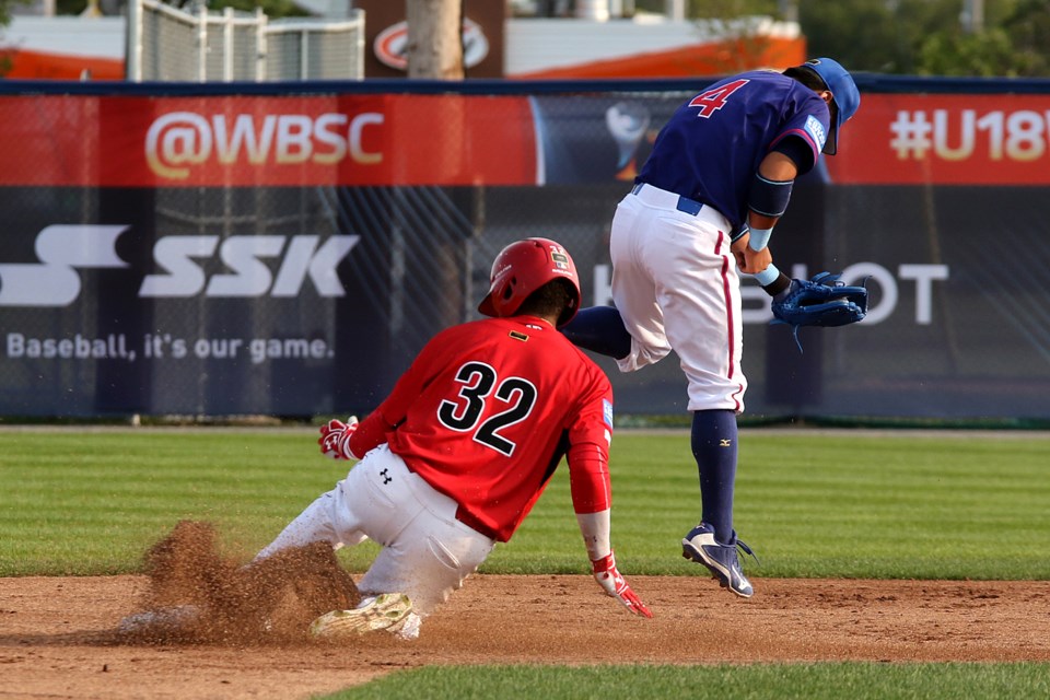 Noah Naylor slide