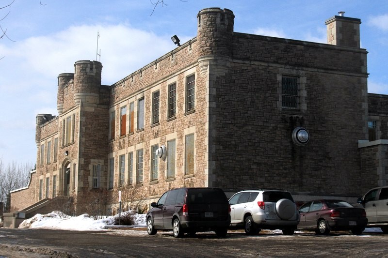 The Thunder Bay District jail. ( tbnewswatch.com FILE)