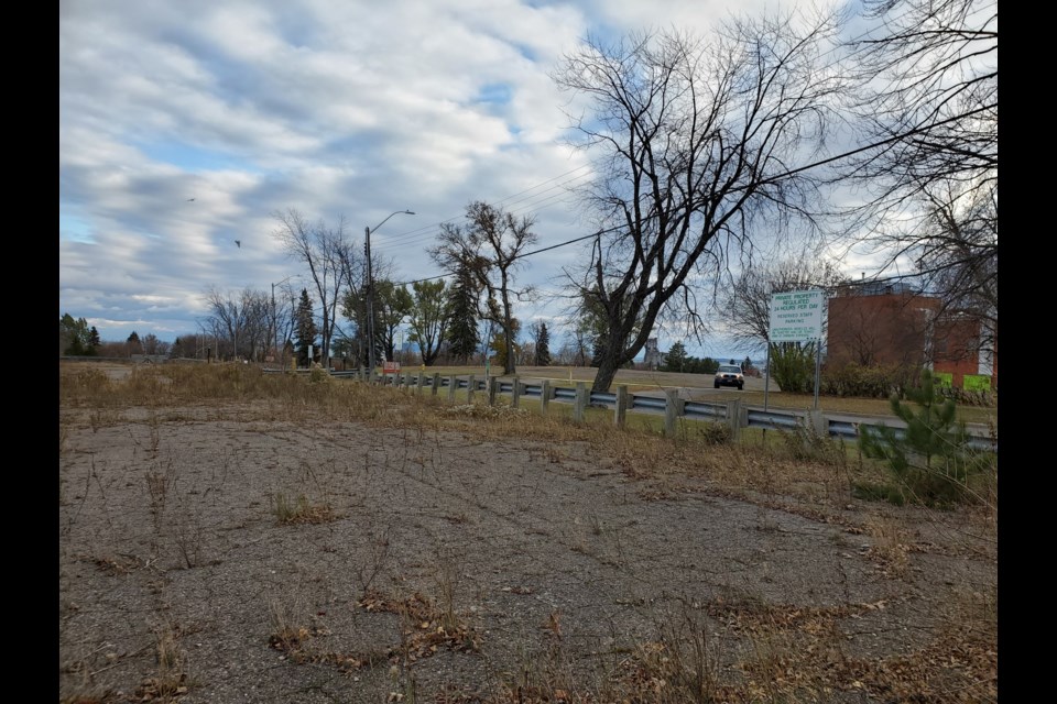 Southbridge will build a three-storey nursing home on the  parking lot of the former PA General Hospital on Clavet St. (Tbnewswatch)