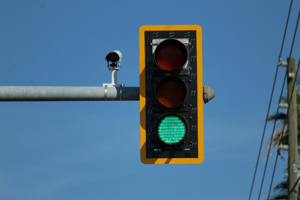 traffic-lights-green-light-stop-light