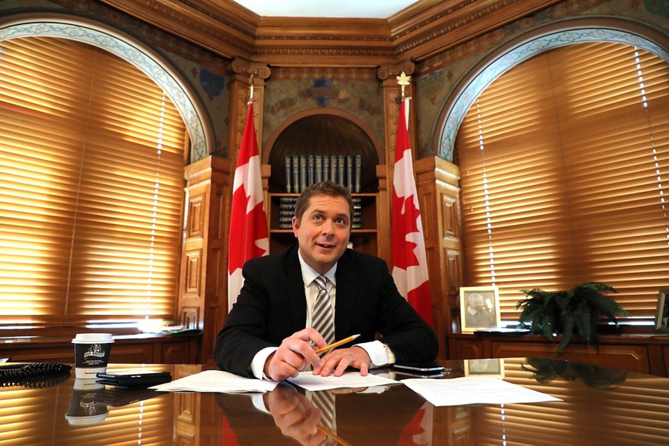 1200px-Andrew_Scheer_parliament_office