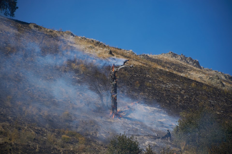 Vernon,,Bc,,Canada,,09/07/2020:,Wildfire,In,Vernon,,Bc,Near,Highway