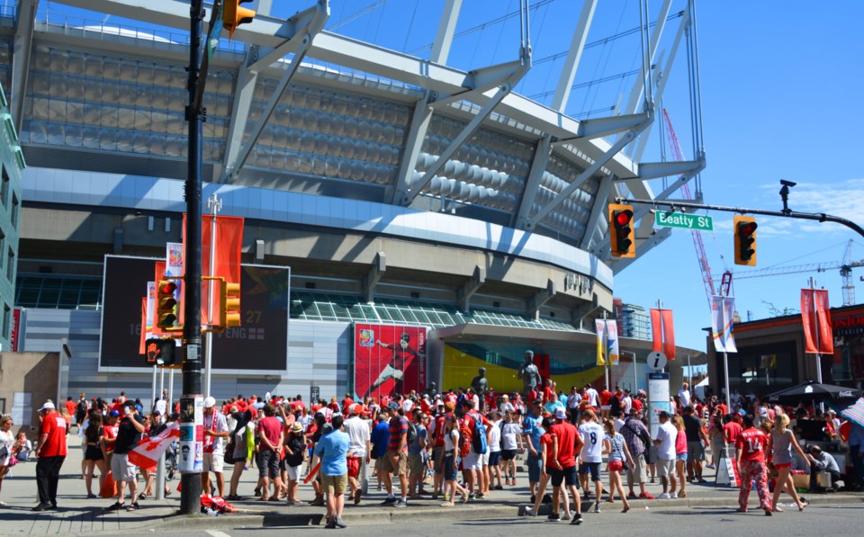 Vancouver,,Canada,-,June,27,,2015:,Canadian,Fans,Arrive,To