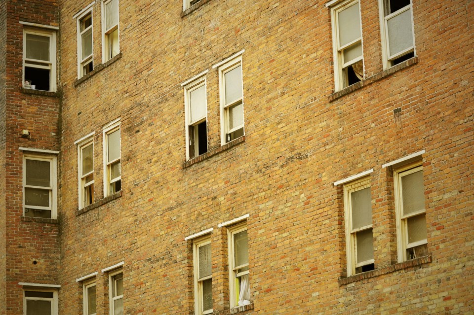 Old,Apartments,In,Vancouver.,Canada.