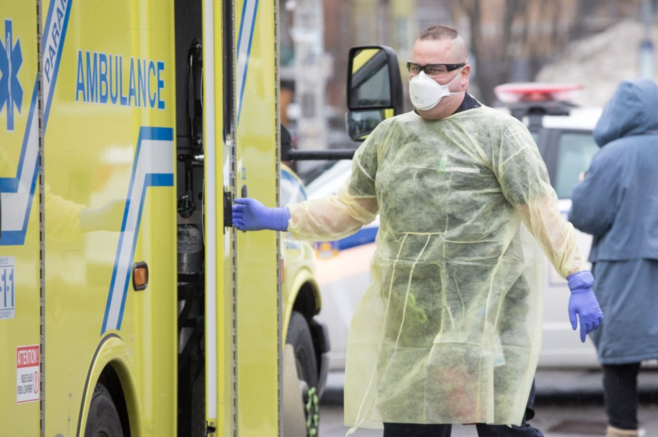 Quebec,,Canada,-,April,2020,-,Paramedics,Taking,Precautions,When