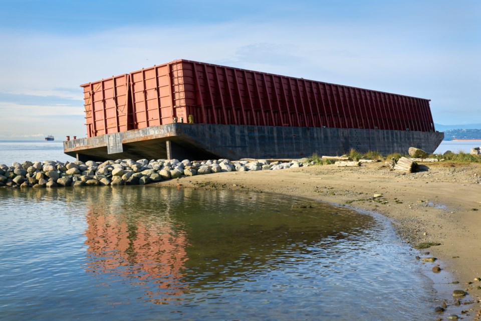 Beached,Barge,Vancouver,Bc.,A,Barge,Shipwrecked,On,A,Beach