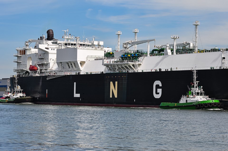 Klaipeda,lithuania-,June,28:,Lng,Tanker,Arctic,Aurora,(registered,In,Malta)