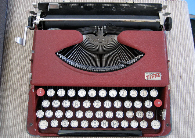 Editorial-typewriter-credit-higginskurt-creativecommons