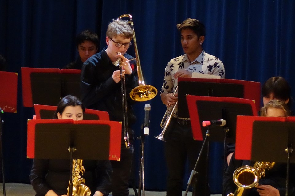 R.D. Parker Collegiate’s junior and senior jazz ensembles and vocal jazz choir performed at the Spring Swing Thing in the Letkemann Theatre March 21.