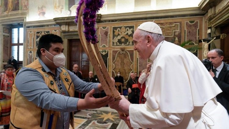pope  francis apology to indigenous groups from canada april 1 2022