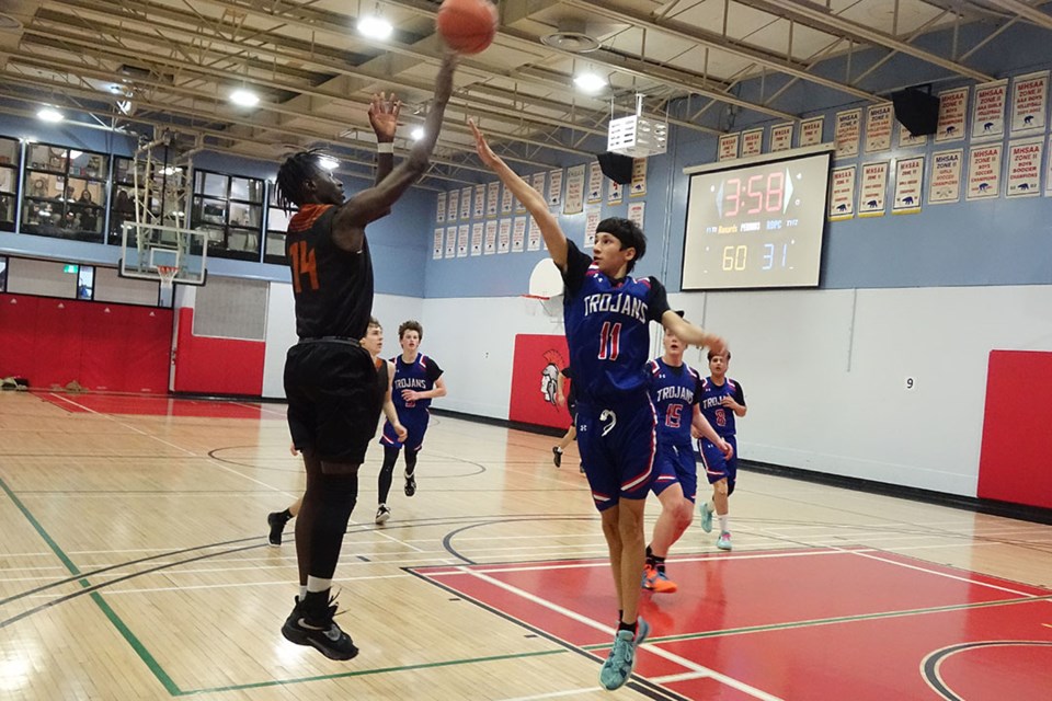 R.D. Parker Collegiate’s varsity basketball teams were winless as hosts of the AAA high school basketball provincials March 16-18.