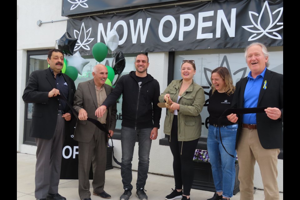 Business development manager Marco Marino, Mayor Terry Ugulini, Regional councillor Tim Whalen and Business Improvement Association Chair Serge Carpino made a visit to the dispensary to offer their welcome to the staff and management.