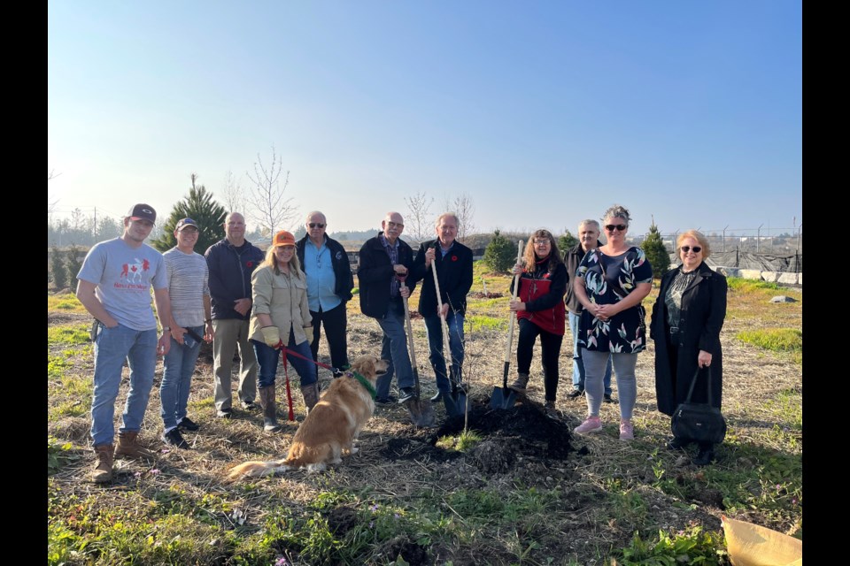 l-r: Councillor Tim O'Hare and Ken Sentance, Anne Yagi, former Thorold Mayor Malcolm Woodhouse, former councillor Fred Neale, Mayor Terry Ugulini, Carla Carlson, Rachael Haynes, Liz Benneian 