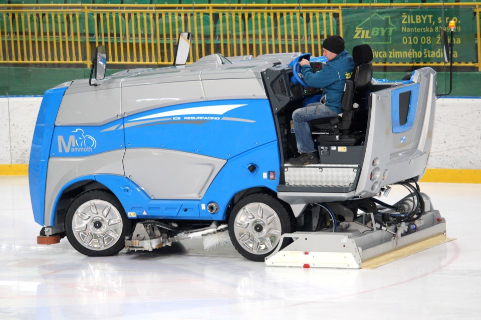 Price of new Zamboni triggers icy response at city council 