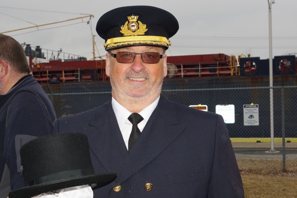 Captain John Croucher of the Algoma Spirit accepted the official Top Hat at the annual ceremony this morning. Bob Liddycoat / Thorold News