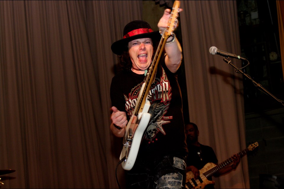 Anthony Gomes kicks off first of three great April concerts