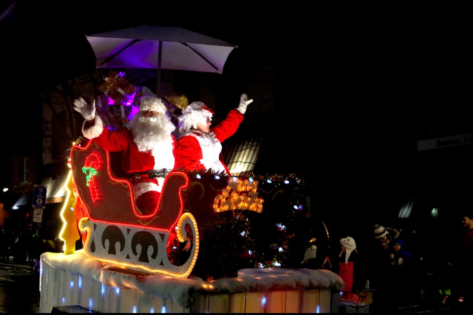 Santa Claus Parade today. Bob Liddycoat / Thorold News
