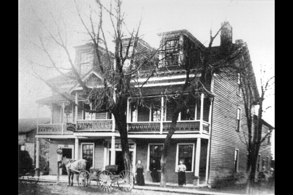 The Upper Hotel Allanburg. Photo archives