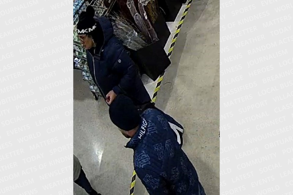 Police are continuing to search for suspects in connection with distraction thefts at two grocery stores in Grimsby.