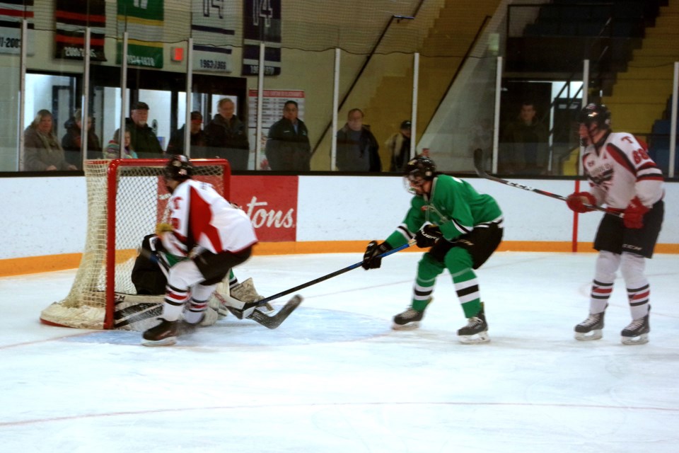 Brian Loney got Thorold on the board first with this first-period power play goal. Bob Liddycoat / Thorold News