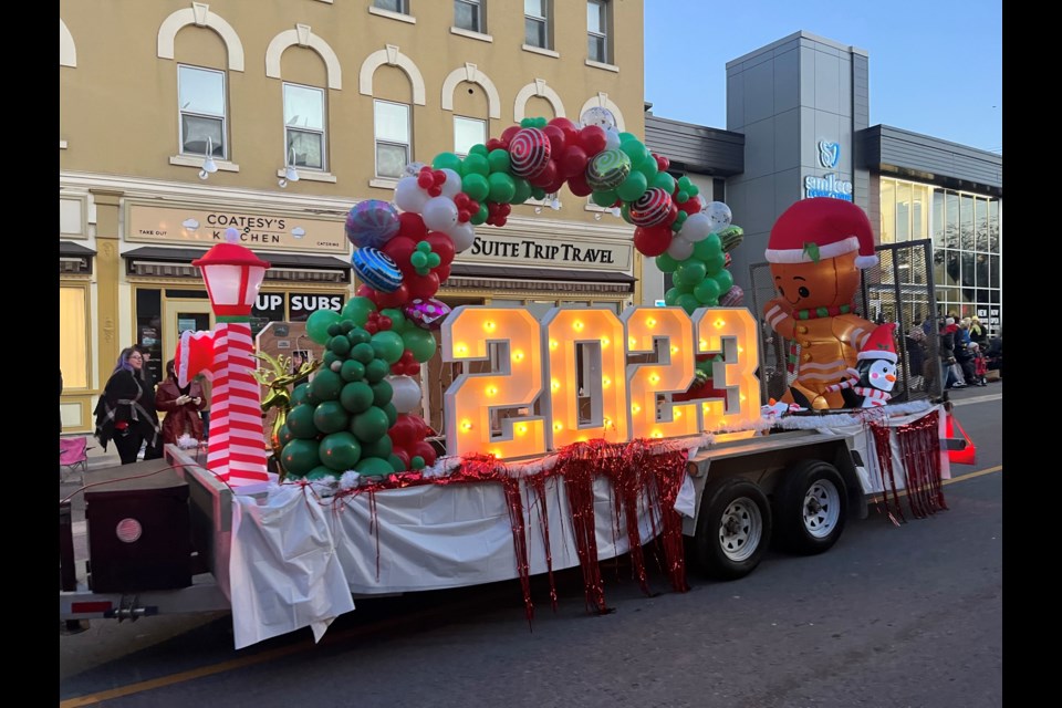 On Saturday afternoon, the Thorold Santa Claus Parade took place.