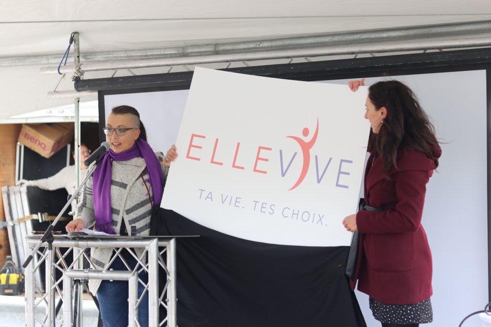 Ellevive's executive director Chantal Mailloux and board chair Celeste Courville unveil the organization's new name and logo. Dariya Baiguzhiyeva/TimminsToday