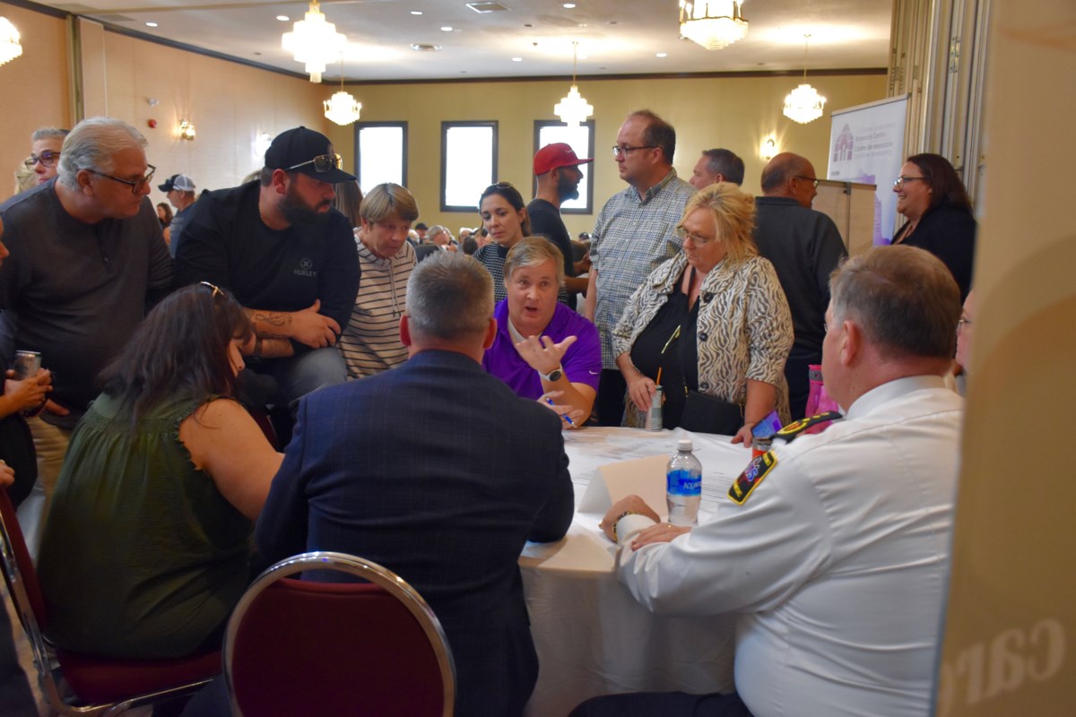 Proposed Timmins wellness centre meeting erupts, board member resigns