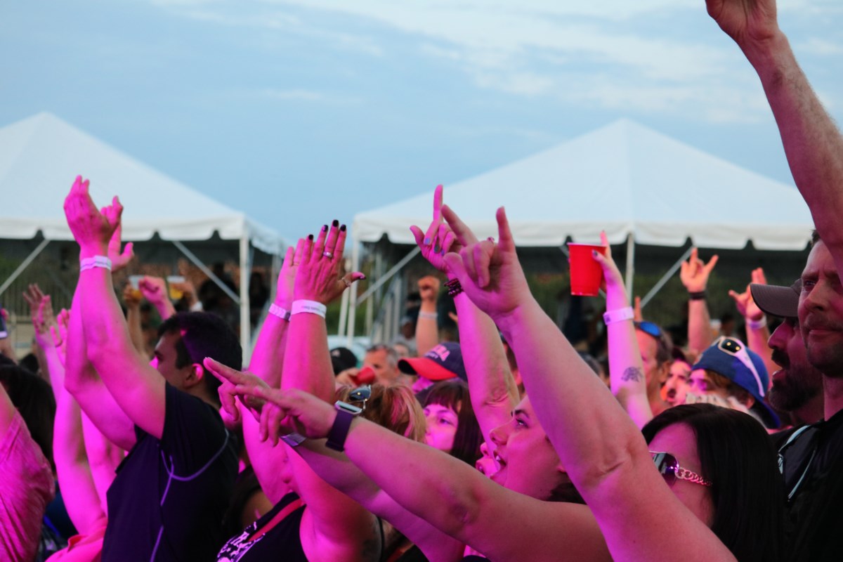 More from Rock on the River (10 photos)