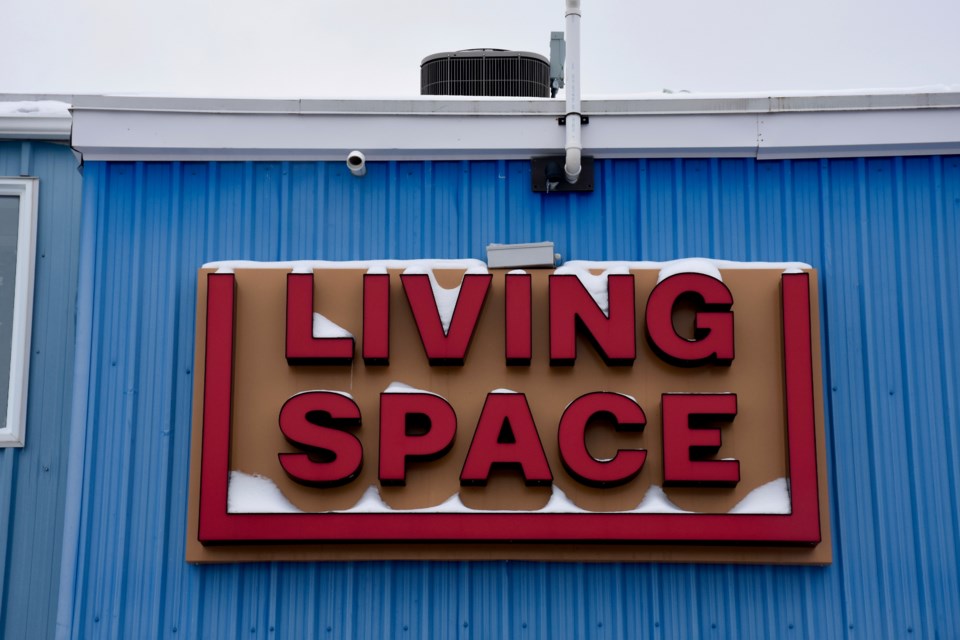 2022-11-23-livingspace-mh
